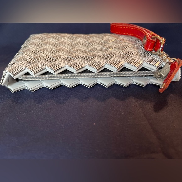 Nahui Olin Wrapper Wristlet NWOT - Picture 4 of 6